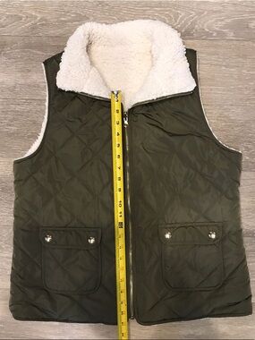 Quilted Sherpa-Lined Reversible Vest in Olive Green